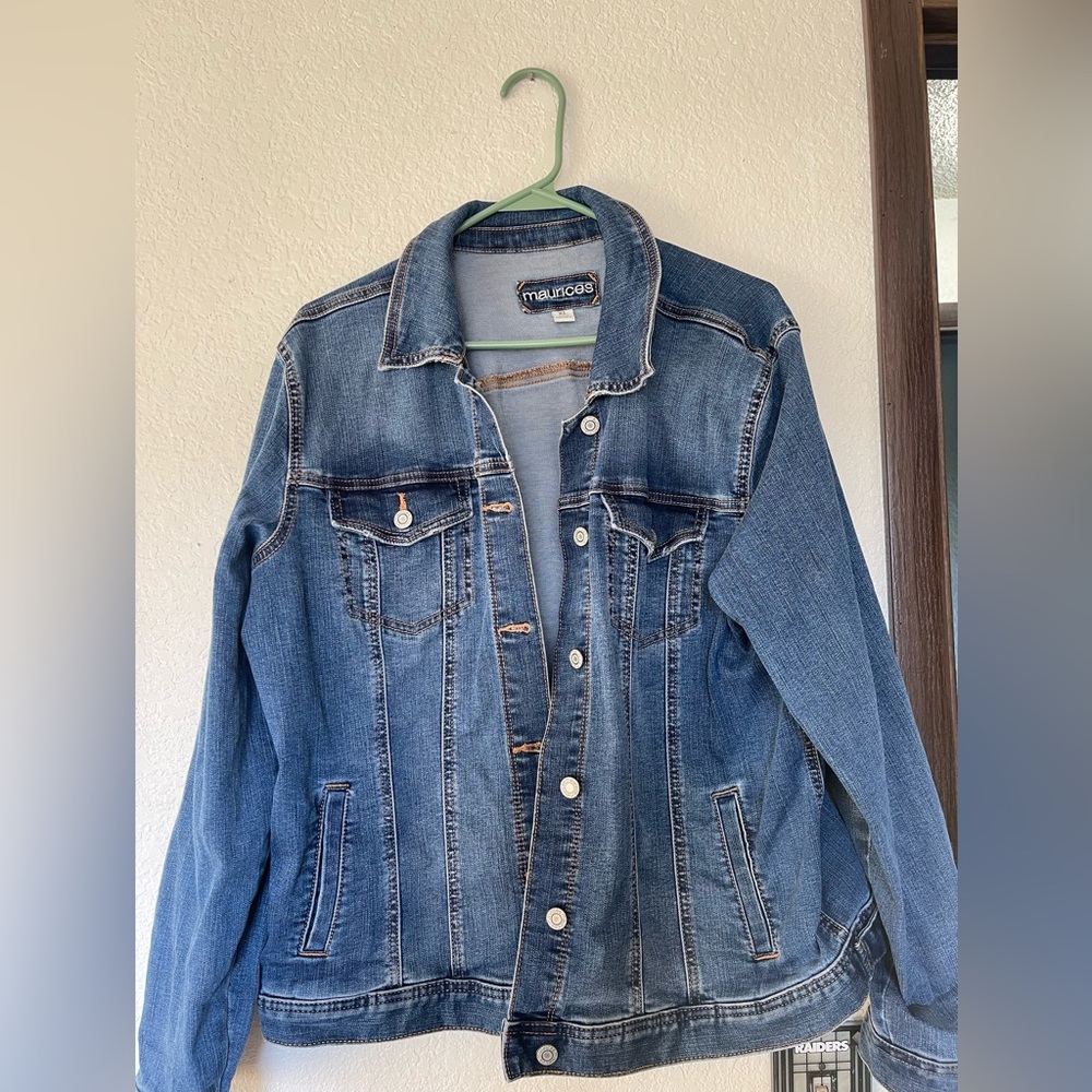 Maurices denim jacket size XL